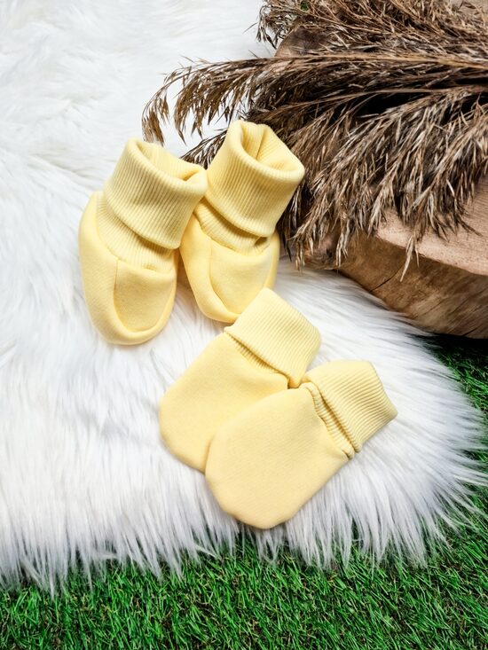 Komplekts siltināti cimdi+ zābaciņi- Gaiši dzelteni