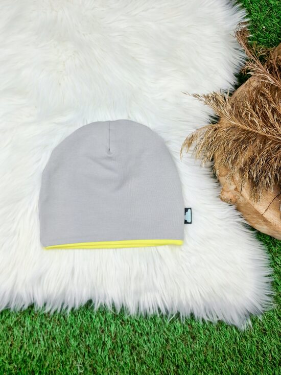 Cepure- Gaiši pelēka/koši dzeltena, 54-56