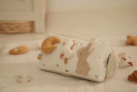 Little Dutch aktivitāšu trīsstūris ‘Newborn Naturals’