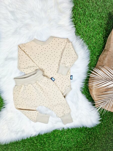 Komplekts džemperis- bodijs + bikses "Punktiņi"- Krēmkrāsas