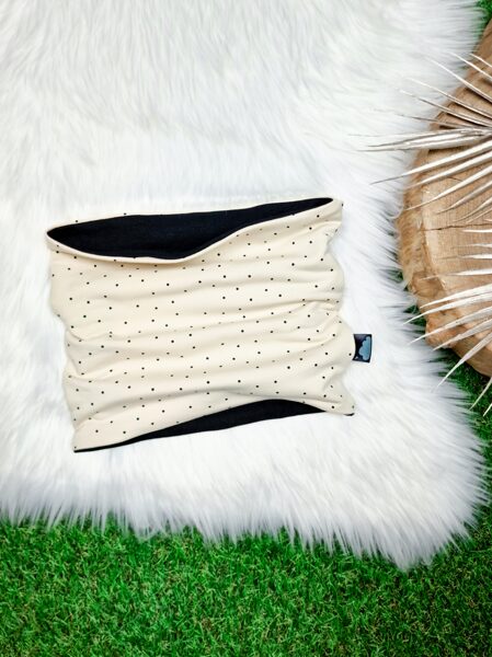 Šalle "Punktiņi"- Krēmkrāsas