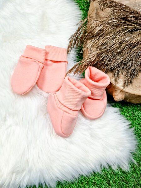 Komplekts siltināti cimdi+ zābaciņi- Gaišs persiks