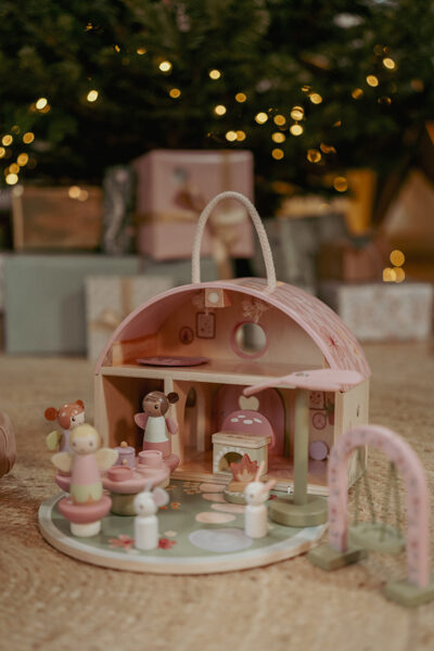 Little Dutch pasaku māja `Fairy Garden`