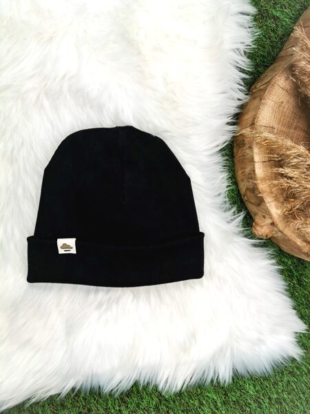 Cepure -Melna (rievota trikotāža)